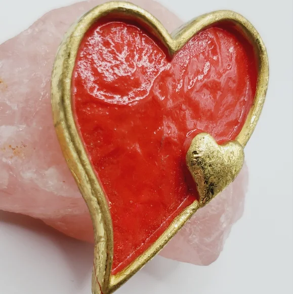 Handmade wooden heart pin brooch artisan crafted gift gold red tie - Picture 2 of 4